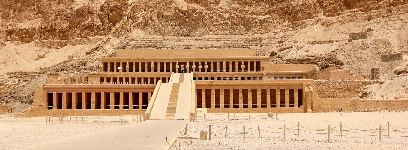 famous tourist spot in egypt
