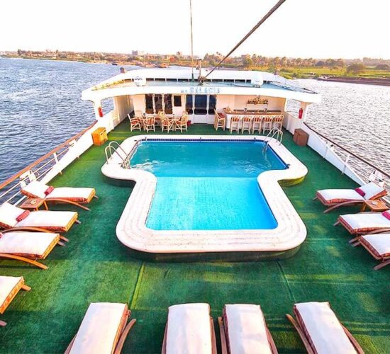 Amazing shot of the swimming pool on board the Nile cruise ship MS Salacia